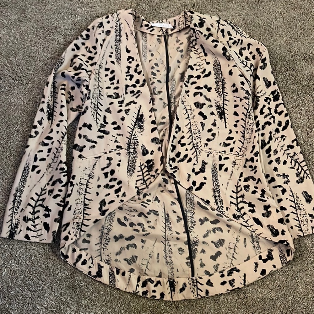Lush Beige and Black Patterned Blazer